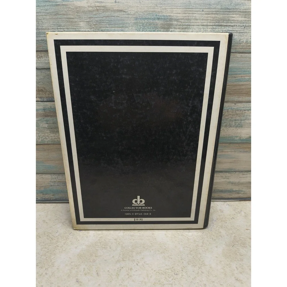 The Collector's Encyclopedia‎ of McCoy Pottery by Bob Huxford and Sharon Huxford